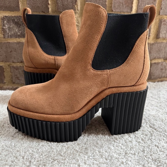 Gianni Bini Ryker Suede Lug Sole Platform Booties - Picture 3 of 11